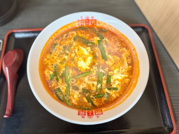 「トマト辛麺レディースサイズ(こんにゃく麺.2辛)1000円」@辛麺屋 桝元 下北沢店の写真