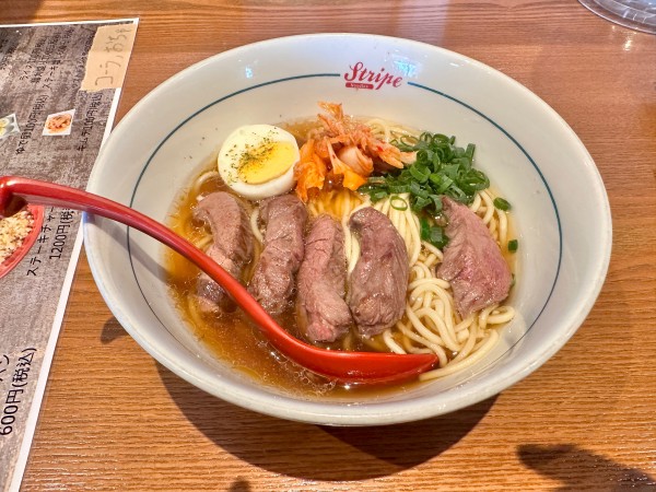 「ステーキラーメン」@ストライプ ヌードルズの写真