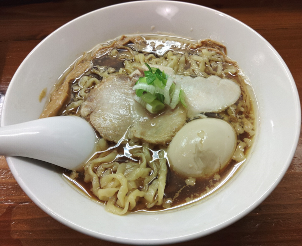 「味玉醤油らぁ麺 ￥950」@無化調煮干しらぁ麺 誠実の写真