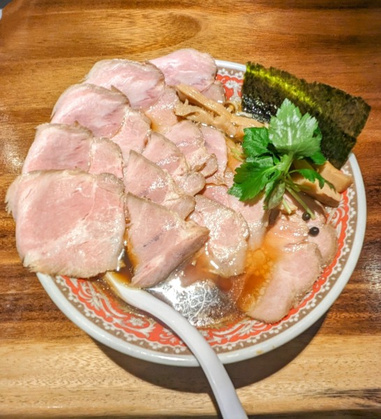 「花びら焼豚中華そば 1,380円」@純水煮干し中華そば 幻庵の写真