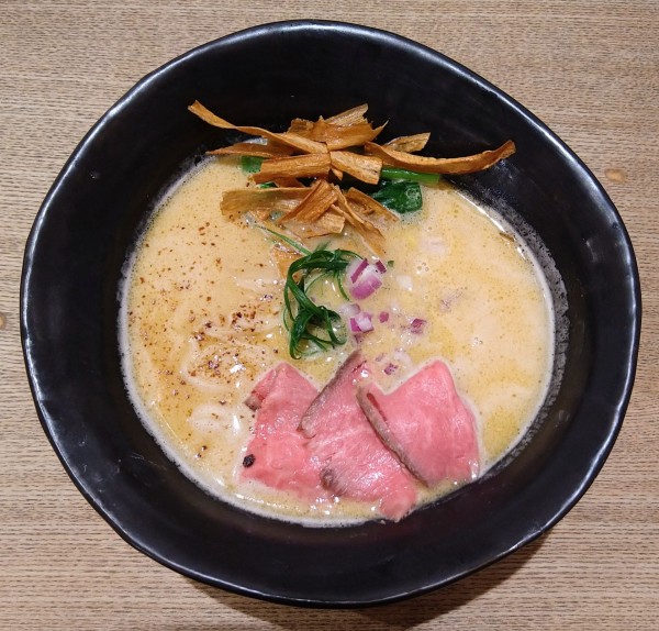 「白トリュフ香る和牛ローストビーフのせ鶏白湯ラーメン」@MENSHO SAN FRANCISCOの写真