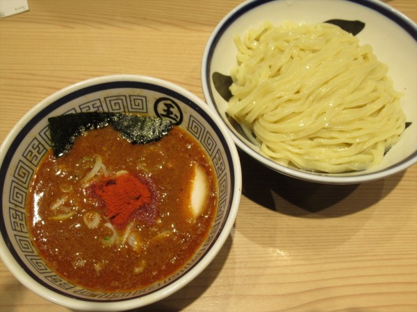 「辛いつけ麺（1,030円）」@中華そば つけめん 玉 新宿店の写真