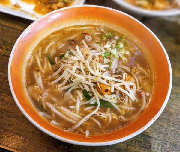 「ニンニクラーメン」@餃子飯店の写真