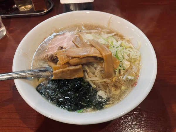 「醤油（固め・野菜少な目￥850）」@えぞ菊 御徒町店の写真