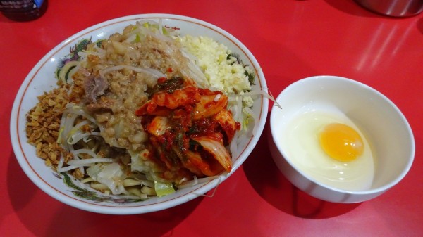 「小（850円）＋汁なし＋生玉子＋キムチ　ニンニクアブラ」@ラーメン二郎 千葉店の写真