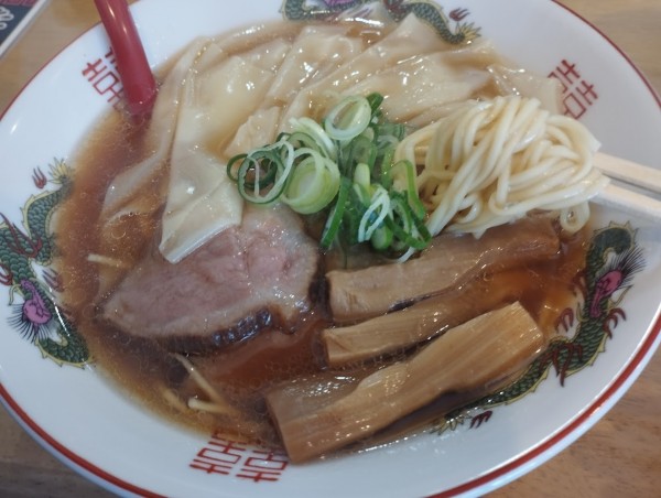 「ワンタン麺(800)」@ラーメン ともの写真