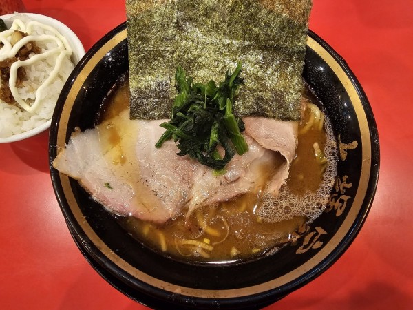「朝ラーメン並（硬め多め）　680円」@横浜家系ラーメン 大輝家の写真