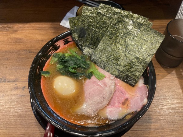 「赤鬼ラーメン」@横浜家系ラーメン おにのすみ家の写真