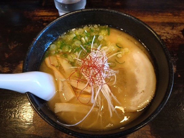「こってりラーメン800円」@ラーメン信の写真