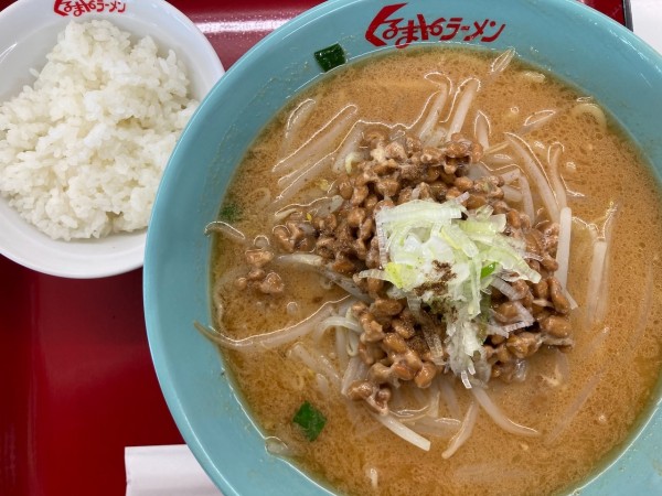 「味噌納豆ラーメン 920円」@くるまやラーメン 日立店の写真