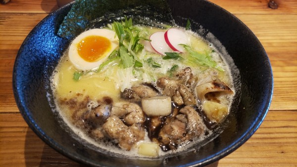 「特製炭焼鶏そば」@鶏そば炭や 常総店の写真