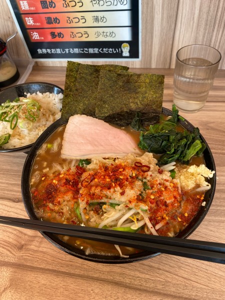 「スタミナラーメン中＋アブライス」@七代目武道家の写真