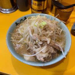 ラーメン小