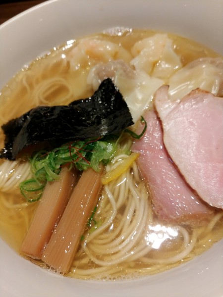 「白旨にこにこワンタン麺」@中華soba いそべの写真