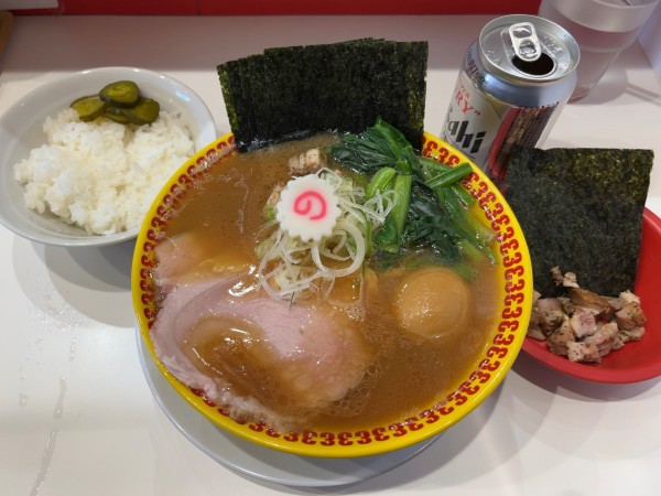 「上ラーメン＋無料ライス」@ラーメン 三浦家の写真
