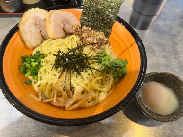 「辛油そば大盛り&ミニチャーシュー丼」@油や鹿鳴の写真