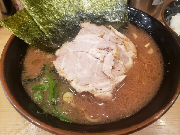 「ラーメン並」@横浜家系ラーメン 武虎家 尾山台店の写真