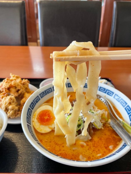 「ランチセット　担々刀削麵に変更　￥１１００」@中国料理 京華の写真