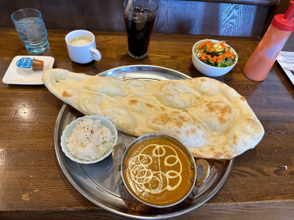 「ランチカレーセット（中辛・チキンカレー・ドリンク）900円」@カリー・グルメ・レストラン  富岡店の写真