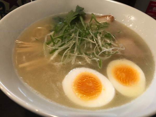 「塩ラーメン」@三角山五右衛門ラーメン 狸小路店の写真
