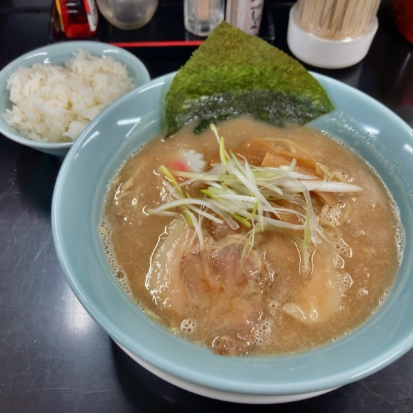 「正油豚骨￥850＋小ライス￥0」@豚骨流星群の写真