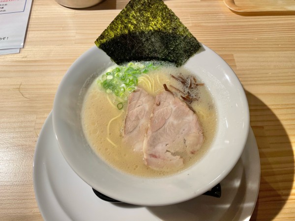 「純系豚骨らぁめん aSa」@らぁめん三代目aSaの写真