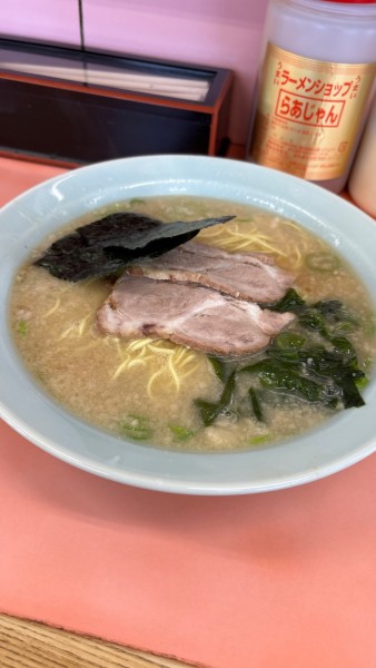 「ラーメン　脂多め」@ラーメンショップ たつみや 麻溝台の写真