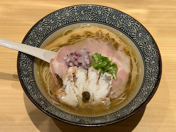 「ずわい蟹中華そば　890円」@地鶏と蟹 中華そば 榊の写真