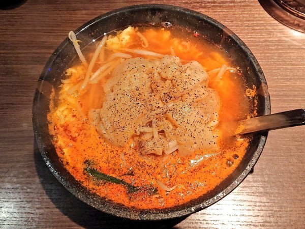 「辛麺 中辛、二月度限定 背脂 辛二郎」@辛麺 華火の写真