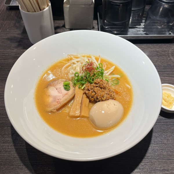 「みそ白湯そば　限定」@中華そば 十目一八食堂の写真