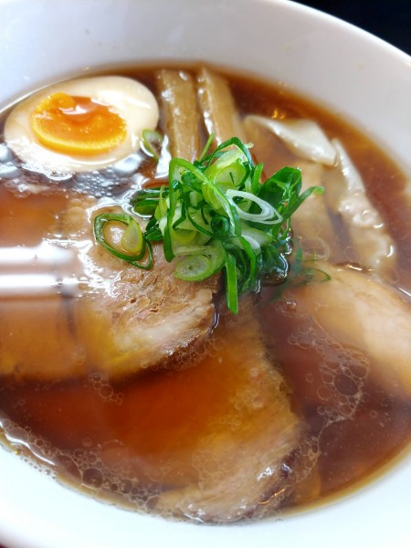 「特製醤油らぁ麺」@らぁ麺 松しんの写真