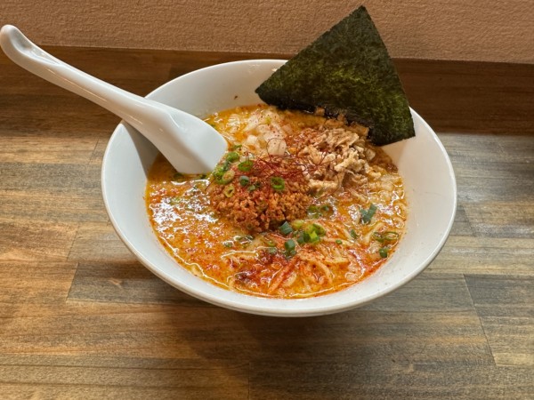 「担々麺（並盛・140g）890円→500円」@麺屋 承太郎の写真