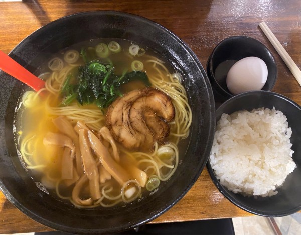 「醤油ラーメン 800円+TKG 200円」@麺処 梅吉の写真