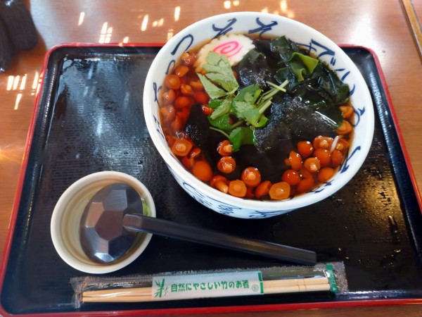 「なめこそば（900円）」@そば処 ゆう月の写真