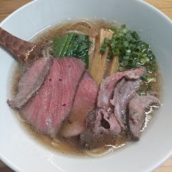 牛骨あっさりラーメン（しょうゆ）
