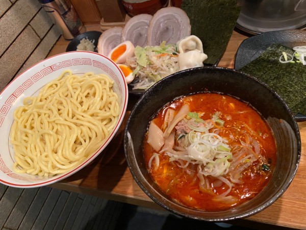 「特製辛味味噌つけ麺＋のり」@つけ麺屋 やすべえ 赤坂店の写真