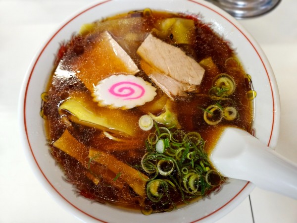 「しょうゆワンタンメン」@さいとうラーメンの写真