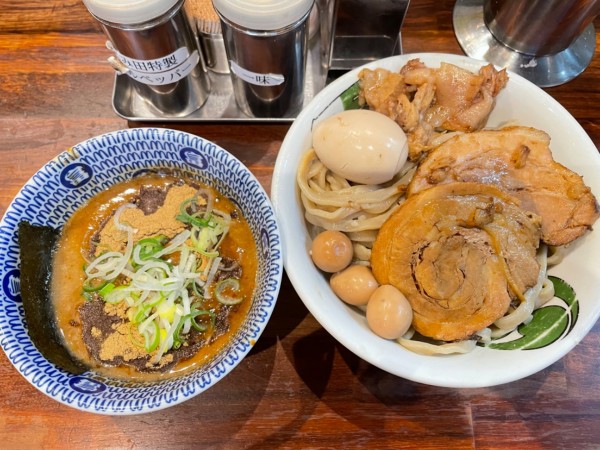 「魚つけ麺(250ｇ)＋雷増し、味玉」@雷 北松戸本店の写真