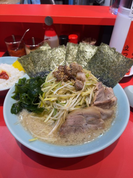 「ネギチャーシュー（小）1200円+ネギ増量+海苔（サービス券使用」@ニューラーメンショップ オリジンの写真