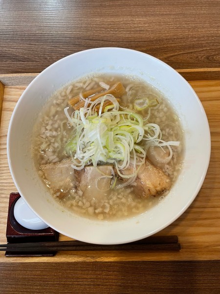 「喜多方中華そば(950円)」@中華蕎麦 晴天 上大岡店の写真