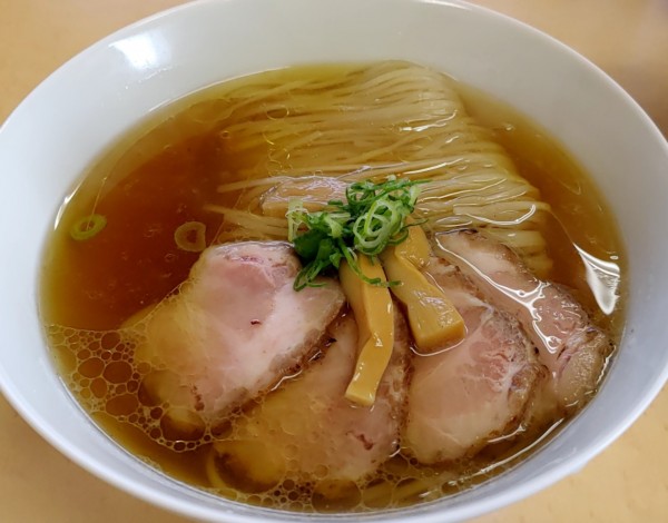 「名古屋コーチンの炙り肉中華そば（醤油）」@中華そば よしかわの写真