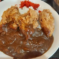 唐揚げカレー定食 700円