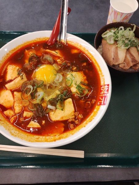 「純豆腐辛麺(うどん麺)(チャーシュー丼)」@辛麺屋桝元 イオンモール高崎店の写真