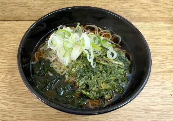 「春菊天そば(500円)」@めん庵の写真