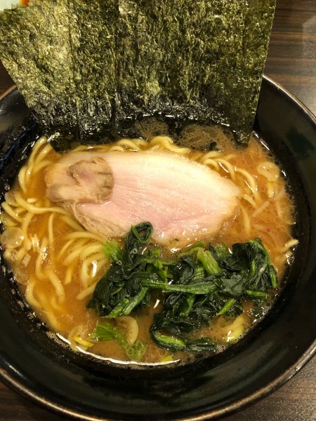 「濃厚豚骨ラーメン」@横浜らーめん 寿三家の写真