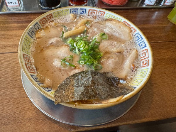 「昔チャーシューメン」@大砲ラーメン 長門石店の写真