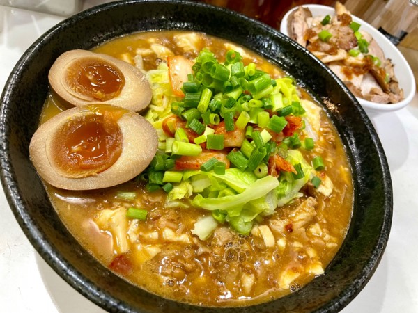 「＜気まぐれ限定＞ 麻婆キムチ納豆味噌ラーメン」@麺屋 扇 SENの写真