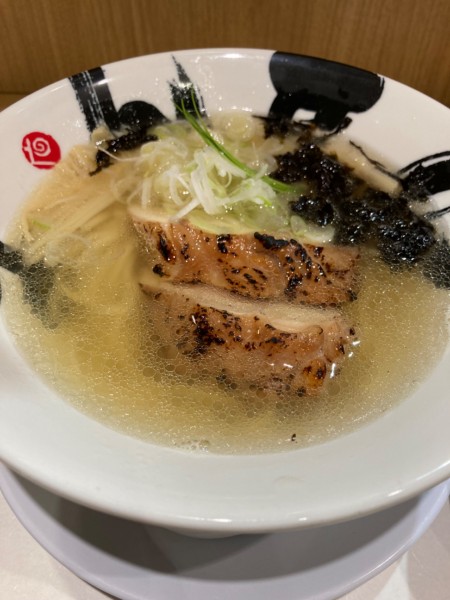 「【3月限定】鰆と鶏の淡麗塩らぁめん¥1,000」@彩色ラーメンきんせい エキマルシェ大阪店の写真