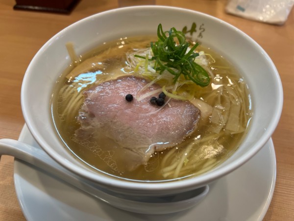 「塩らぁ麺」@らぁ麺 はやし田 錦糸町店の写真