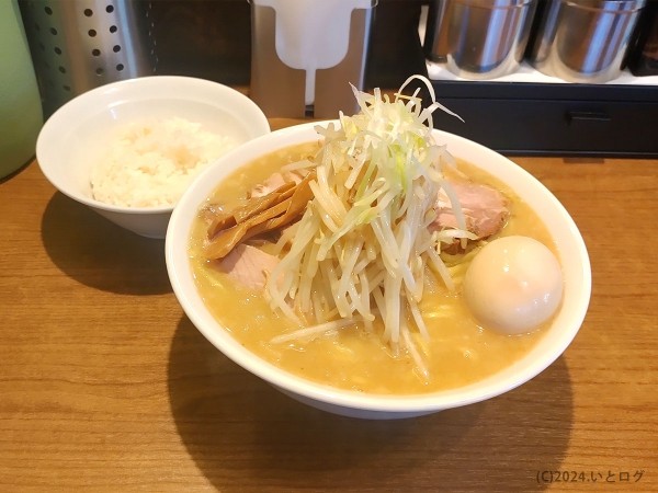 「味玉チャーシュー味噌ラーメン（麺特盛り）」@味噌麺処 田坂屋の写真